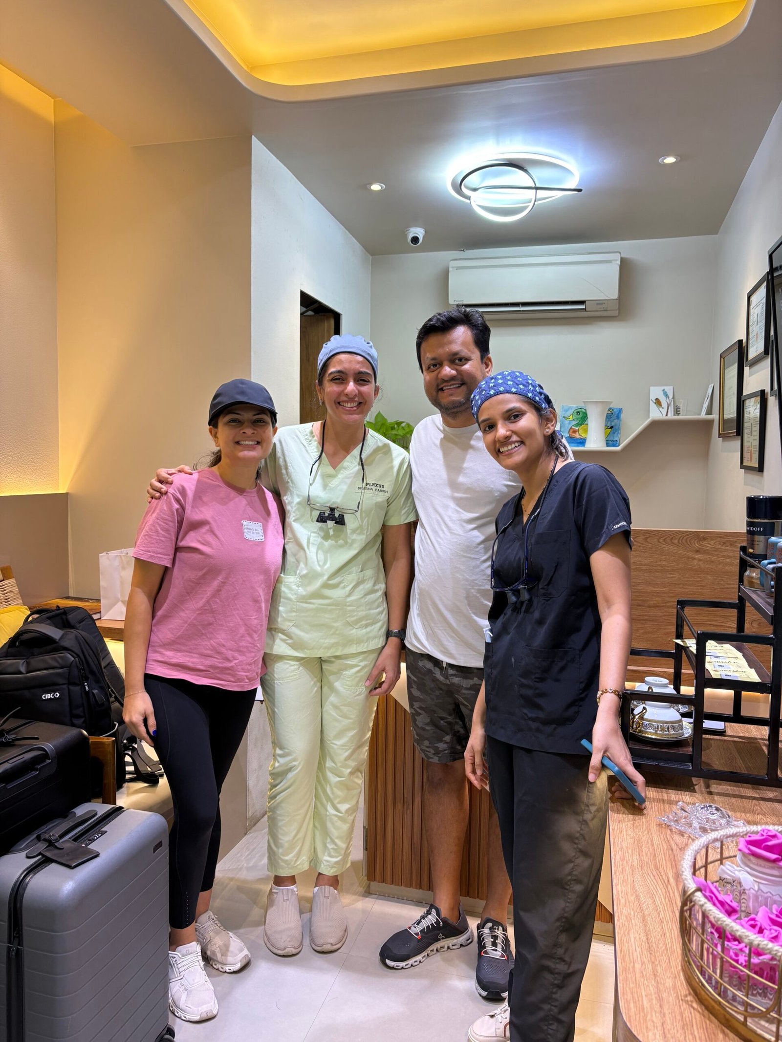 Specialist-led dental tourism in Mumbai for international & NRI patients. Veneers, smile makeovers and full mouth rehabilitation, near Mumbai's international airport.
