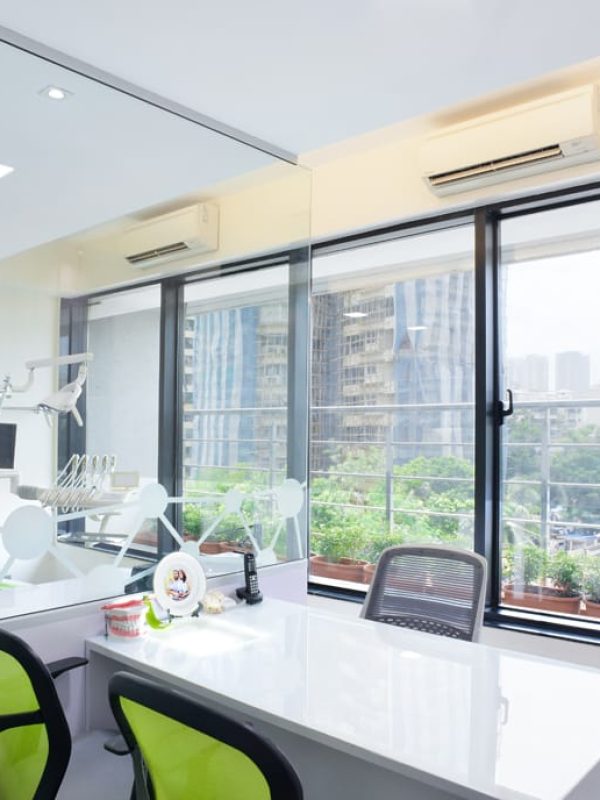 Tooth implant surgery at top dental clinic in Andheri West
